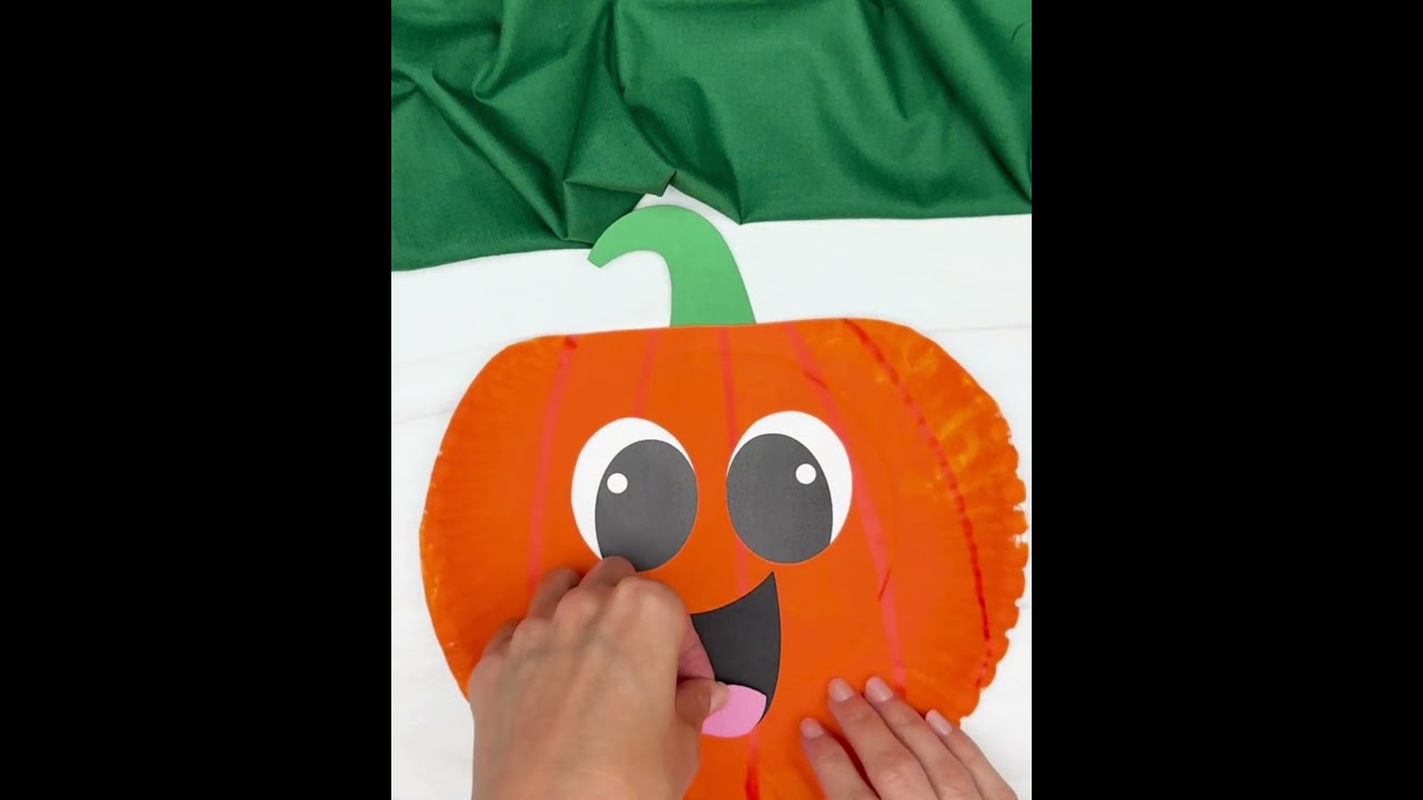 Pumpkin Paper Plate Craft For Kids  #easycrafts #kidscrafts