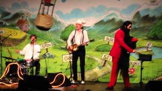 Hr Skæg på Magasinet