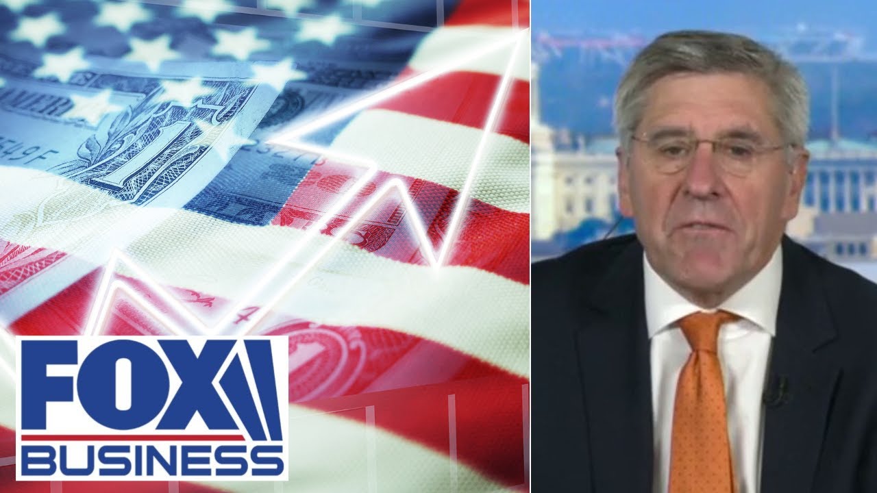 2026 will be a 'VERY GOOD YEAR' for American middle-class finances, economist forecasts