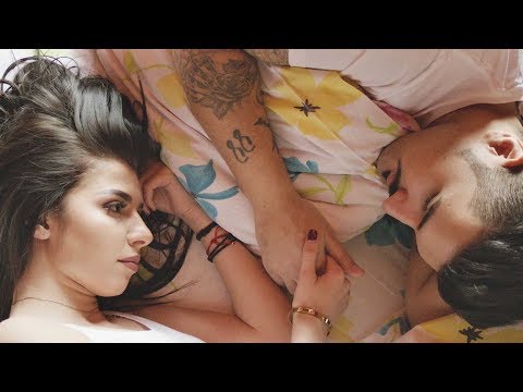 Tătic, fost concurent X Factor și unul dintre cei mai iubiți artiști de la noi! Nadir a lansat o piesă nou-nouță. Dacă ești singur de Valentine's Day, te vei regăsi &icirc;n "Străin de noi"