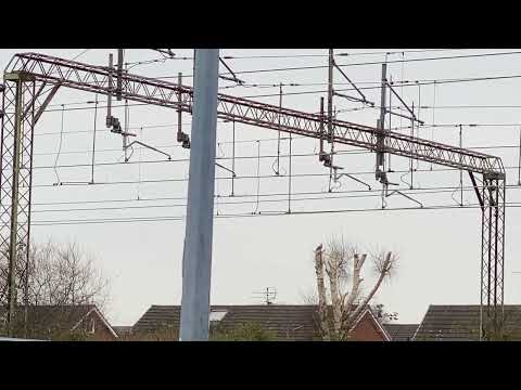 FreightLiner 70003 and 70011 working 045W from Leeds Balm Road to Basford Hall Sidings
