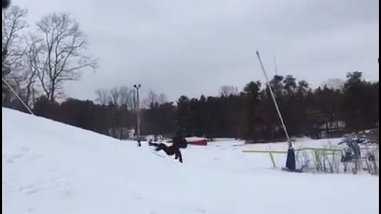 Красиво летит...