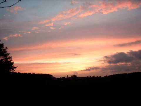 Ucho - Nie chce wiedziec co u Ciebie (ft.Em)