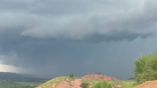 Temporal se Formando, Desenha Uma PAISAGEM ESPETACULAR Sobre Cidade do Interior de Minas Geraes