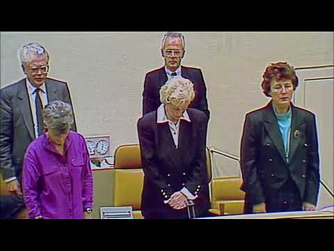 November 9, 1989 - Bundestag spontaneously sings the national anthem