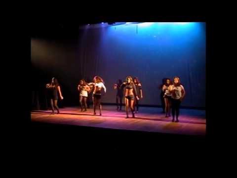 Pré-Estreia 2013 - Me Against The Music