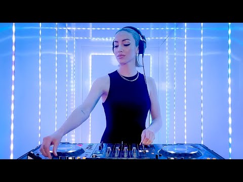 ARi - Metasin Live Series Ep. 005 [Melodic Techno Progressive House Mix] 4K