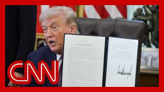 Trump signs mail-in voting executive order 