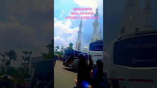 Download lagu Megahnya Masjid Raya Syeikh Zayed Solo#Shorts mp3