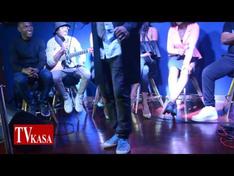 JEFF BROWN JUNTA-SE AO WALTER ANANÁS E CANTA NO HOTEL MARINHA