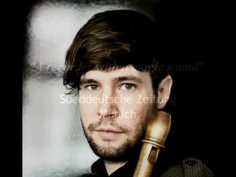 Stefan Temmingh:  J. S. Bach - French Suite No. 5 (Courante)