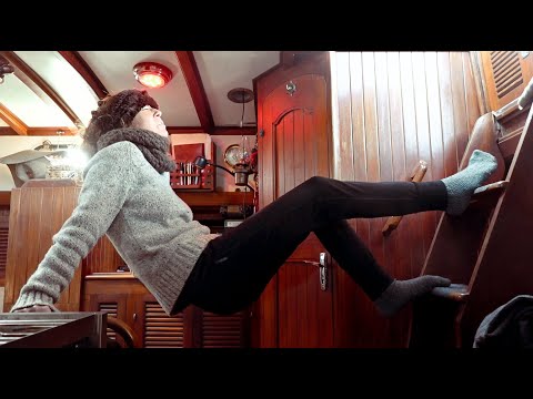 CHAOS AT SEA - Off the dock! (Ep. 81)