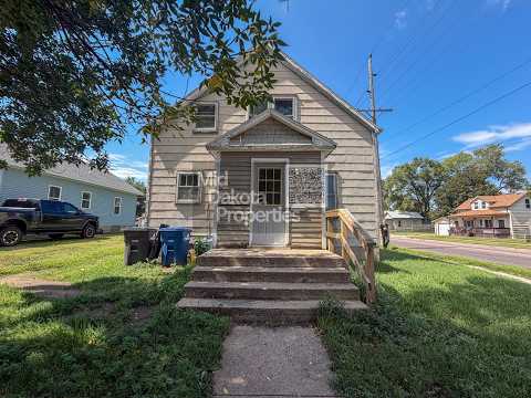 623 N Edmunds-3 Bedroom, 1.75 bathroom house property video