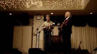 A Hand to Hold- Laurie Lewis and Tom Rozum -LIVE