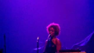 Martina Topley-Bird - Ilya live @ Terminal 5 5/11/2010