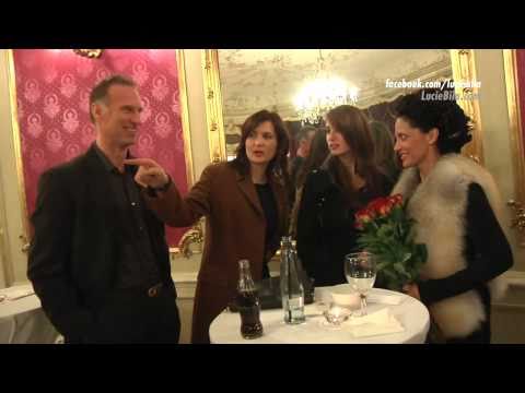 2010-12-13 Bile Vanoce v opeře, Lucie Bílá