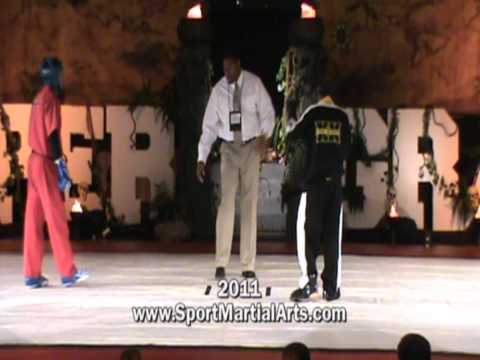 2010 NBL Supergrands - Andres Garcia v Billy Leader