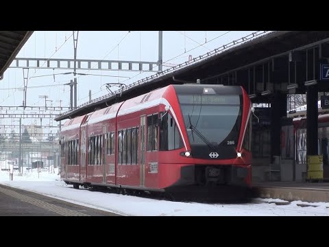 GTW 2/8 | RABe 526 286 bei der Ausfahrt aus La Chaux-de-Fonds