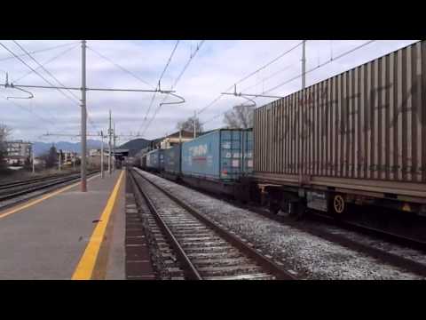 LA E652-011 IN TESTA AL TRENO COMBINATO SPECIALE !