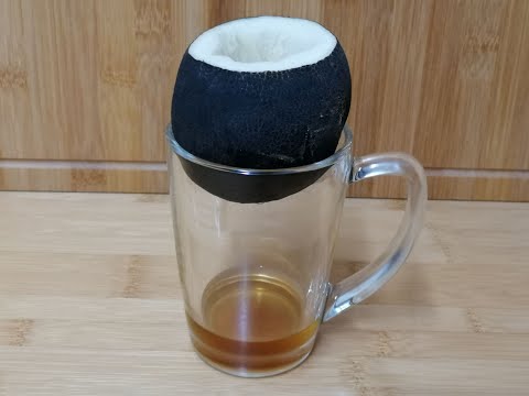 Veganer Hustensaft ohne Alkohol selbstgemacht aus schwarzem rundem Winter-Rettich