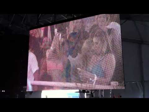 Johnny The Boy playing Ou Est Le Swimming Pool - Dance The Way I Feel (Armand Van Helden Club Mix)