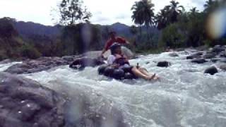 preview picture of video 'tubing the rapids sarangan 09'