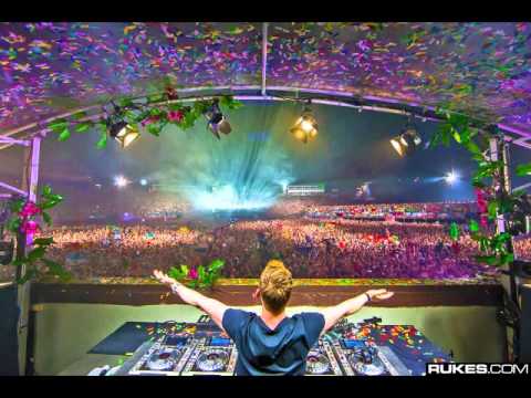 Dannic & TV Noise vs Calvin Harris - Solid vs Summer (Hardwell Tomorrowland MashUp)