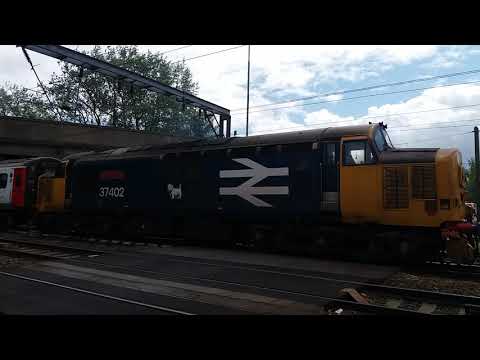 (BR 37402 Stephen MiddleMore) Hauling Last GA MK3 Out Of Crown Point Norwich
