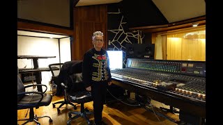 GLORIA TREVI... LA G4LL1NA DE LOS HU3VOS DE ORO?