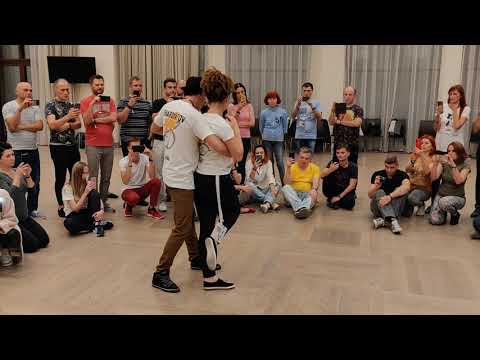 GoldenKizz 2019 - Sharovatov & Sinyova - Douceur body movement demo