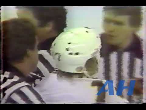 NHL Oct. 13, 1985 Nevin Markwart,BOS v Chris Nilan,MTL Boston Bruins Montreal Canadiens