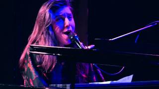 Julia Holter - Don't Make Me Over (Live on KEXP)