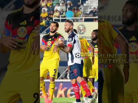 Sergio Ramos se traía cortito a Henry Martín
