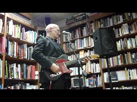 Wilko Johnson Demonstrates His Guitar Technique 9.7.12