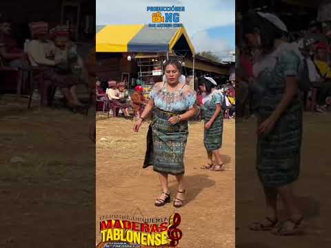 Combite Femenino Honor a San Isidro Labrador Xetzac, en media Luna Cunén Quiché