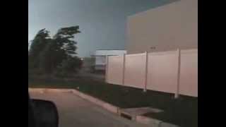 preview picture of video 'Sioux City Supercell in 2004 produces high winds'