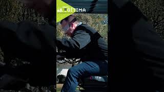 Empilhadeira Clark a combustão em operação