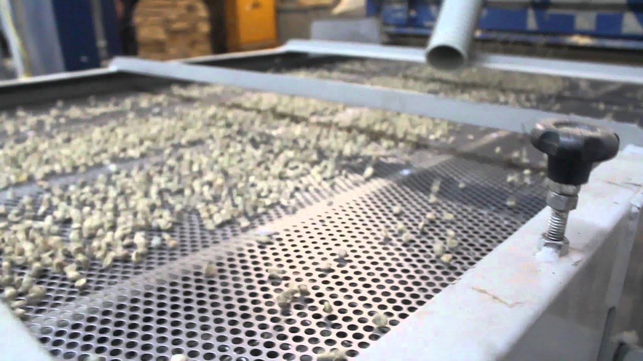 Green Coffee Processing: Size Grader