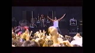 Skrape live in Tokyo Japan - August 19, 2001