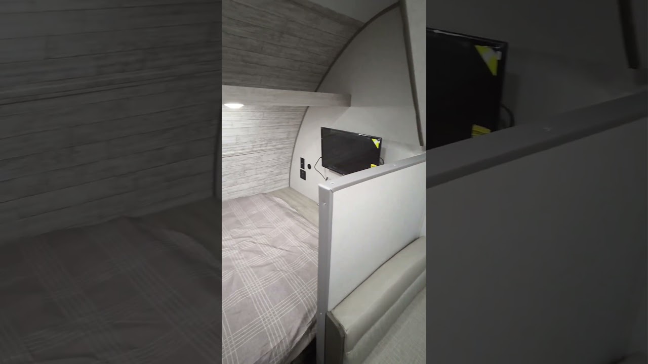 2026 Coachmen Catalina summit Series 7 TRAVEL TRAILER