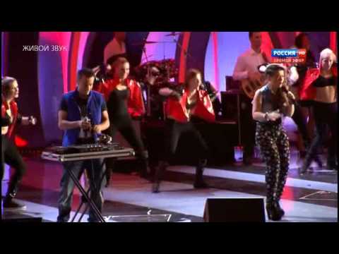 Gonna Make You Sweat ( Everybody Dance Now ) LIVE Cover 2013