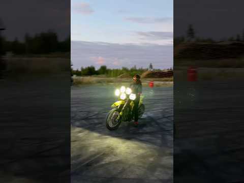 Night testing for SFT Flatout goggles 🤠 now available from our webstore! #stuntfreaksteam