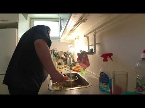 MongoTV_4880 - Mongo Madskole - RÅSTEGTE KARTOFLER Med Gulerødder og Løg