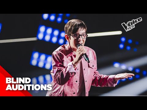 Emma opens the competition with "In Cerca Di Te" by Natalino Otto | The Voice Kids 3 Blind Auditions