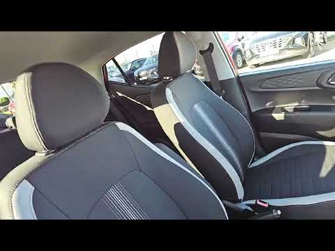 Hyundai i10 1.0 Deluxe Plus - Image 2