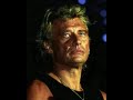 "A double tour" by Johnny Hallyday, (Montage par Jmd).