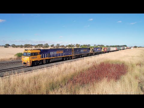 2MA5 Pacific National Intermodal Freight / Container Train (6/2/2023) - PoathTV Australian Railways