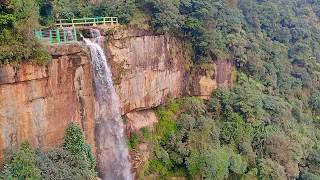 preview picture of video 'Wah-kaba Falls, Cherrapunjee, Meghalaya, India'
