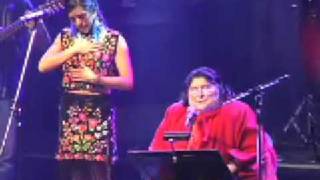 Lila Downs y Mercedes Sosa &quot;Tierra de luz&quot;