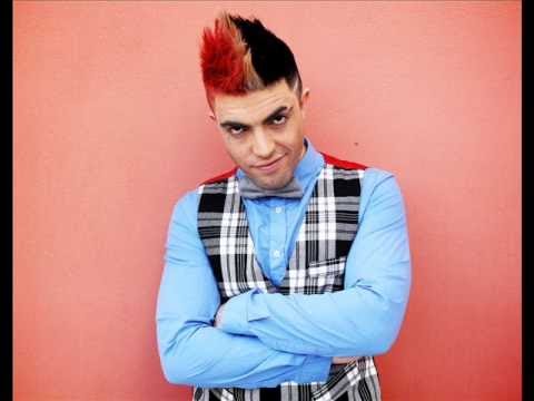 TUS - Αφήνω Πίσω feat Οπλιστής  | 2005